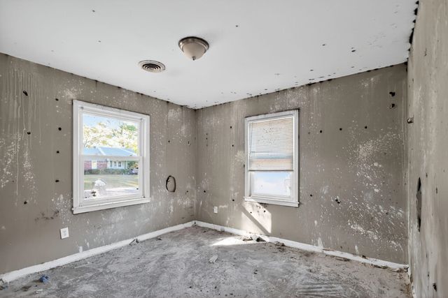 4970 LOCHINVAR RD, Memphis, TN 38116