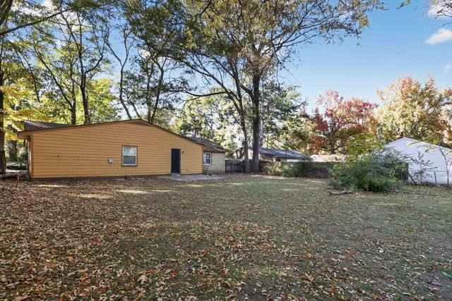 4970 LOCHINVAR RD, Memphis, TN 38116