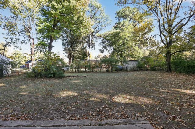 4970 LOCHINVAR RD, Memphis, TN 38116