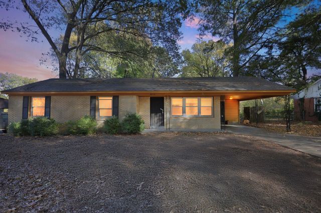 4970 LOCHINVAR RD, Memphis, TN 38116