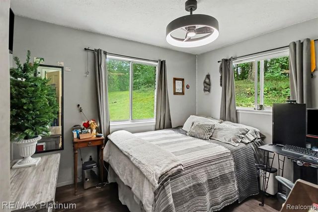 5338 King Road, Howell, MI 48843