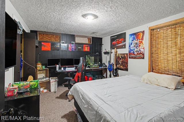 5338 King Road, Howell, MI 48843