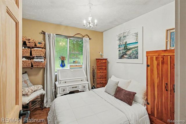 5338 King Road, Howell, MI 48843