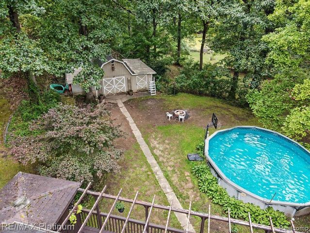 5338 King Road, Howell, MI 48843