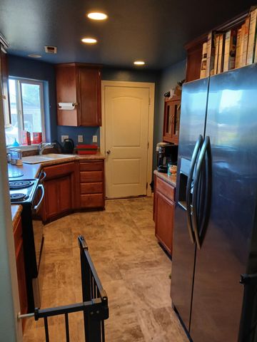3856 Mountain Vista Drive, White City, OR 97503
