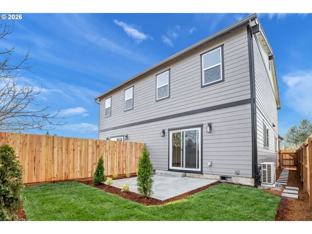 720 S 8TH Ave, Cornelius, OR 97113