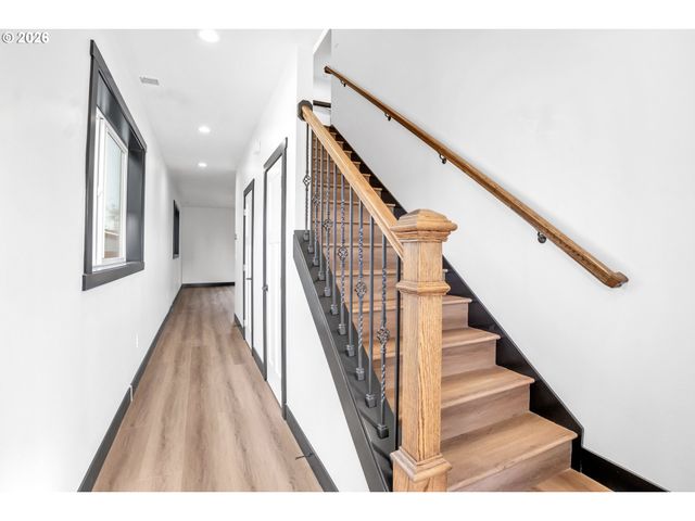 720 S 8TH Ave, Cornelius, OR 97113