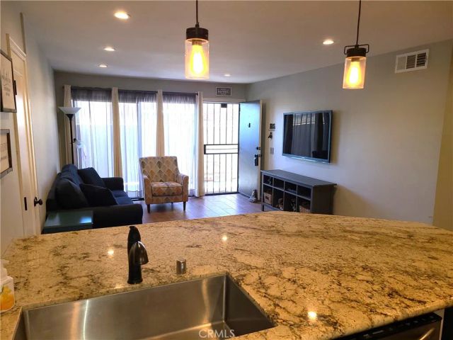 27236 Luther 705, Canyon Country, CA 91351