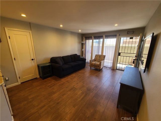 27236 Luther 705, Canyon Country, CA 91351