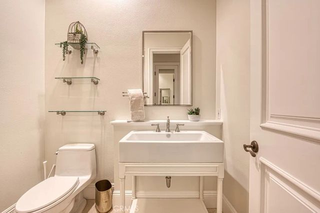 22 Hawthorne, Coto De Caza, CA 92679