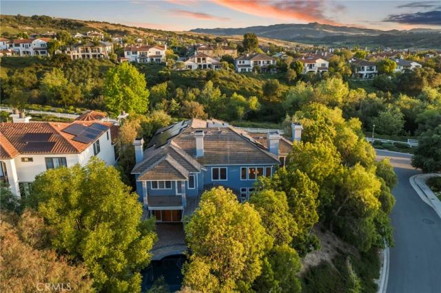 22 Hawthorne, Coto De Caza, CA 92679
