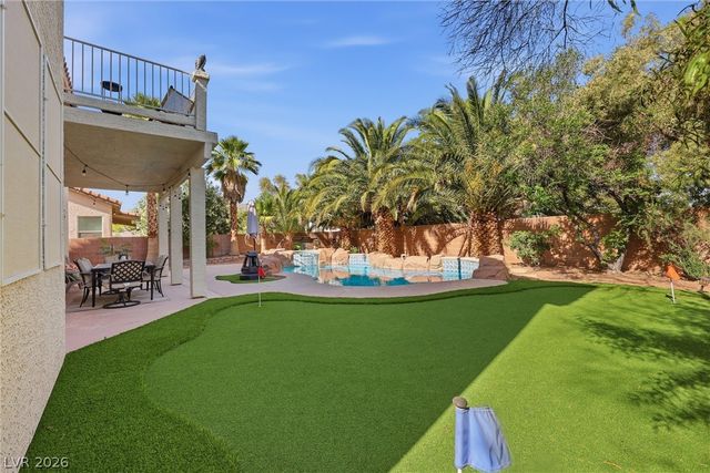 7916 Flat Creek Street, Las Vegas, NV 89131