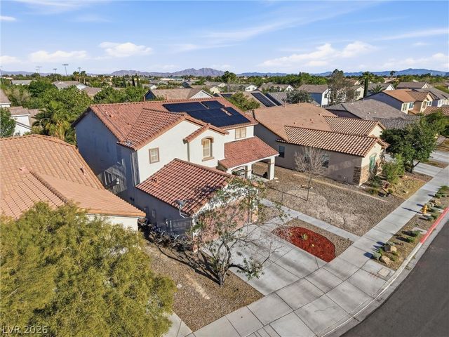 7916 Flat Creek Street, Las Vegas, NV 89131