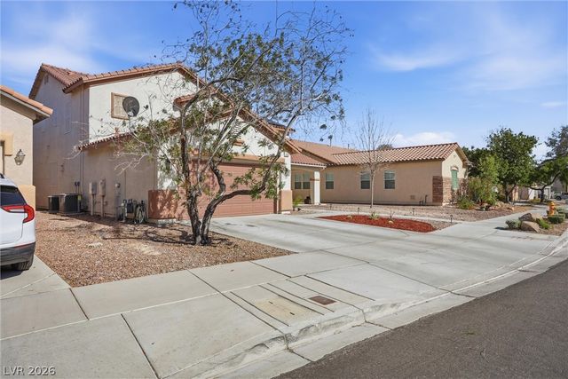 7916 Flat Creek Street, Las Vegas, NV 89131