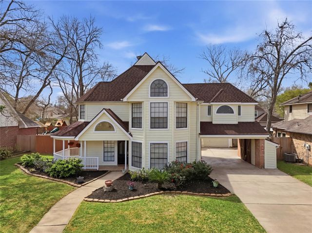 1627 N Hearthside Drive, Richmond, TX 77406