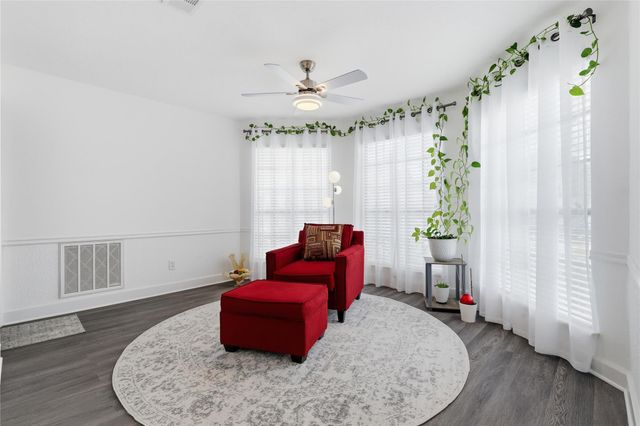 1627 N Hearthside Drive, Richmond, TX 77406