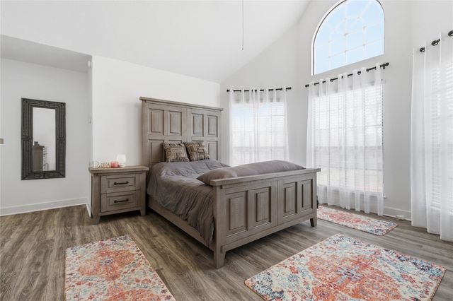 1627 N Hearthside Drive, Richmond, TX 77406