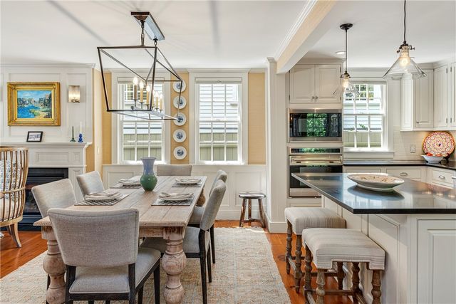 41 Elm Street, Newport, RI 02840