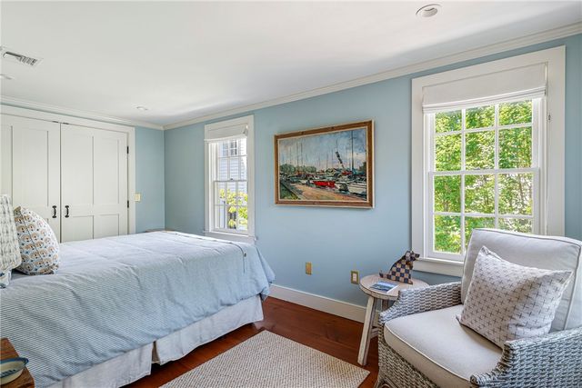 41 Elm Street, Newport, RI 02840