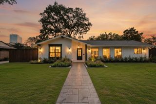 5667 Piping Rock Lane, Houston, TX 77056