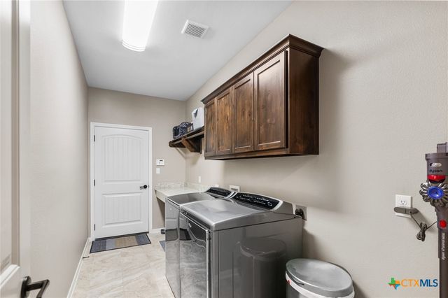 104 Sandstone Court, Victoria, TX 77904