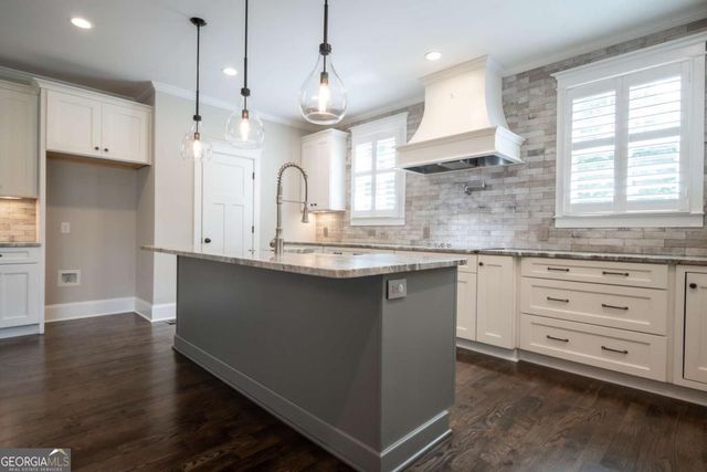 2163 Heather Lane, Bogart, GA 30622