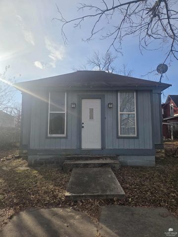 331 W 4th Street, Junction City, KS 66441