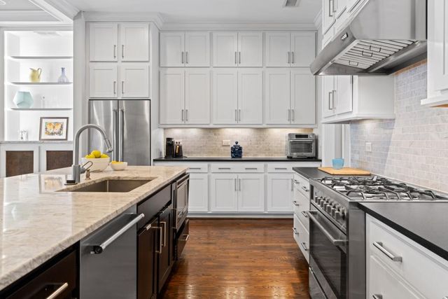 1190 John Collier Road, Atlanta, GA 30318