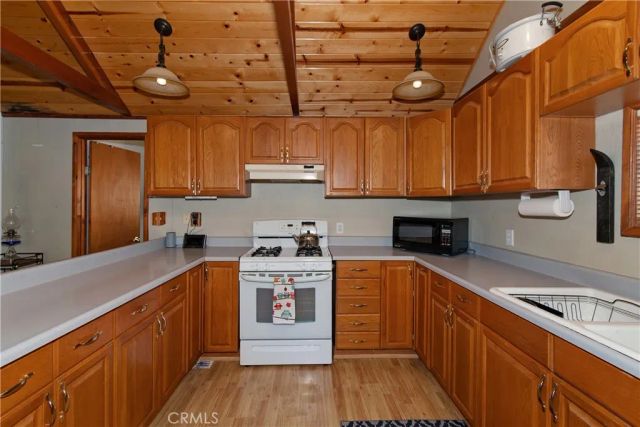 33874 Green Valley Lake Road, Green Valley Lake, CA 92341