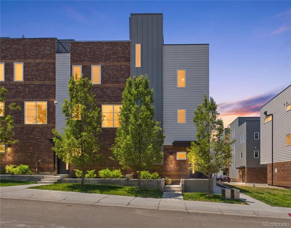 3541 S Emerson Street A, Englewood, CO 80113