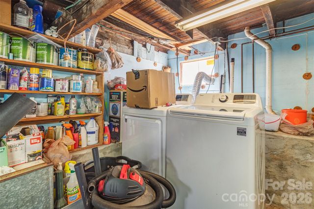 84 Swannanoa Avenue, Asheville, NC 28806