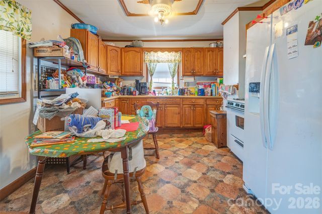 84 Swannanoa Avenue, Asheville, NC 28806