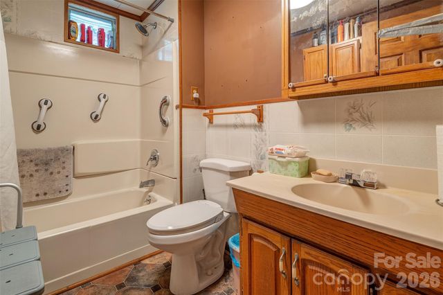 84 Swannanoa Avenue, Asheville, NC 28806