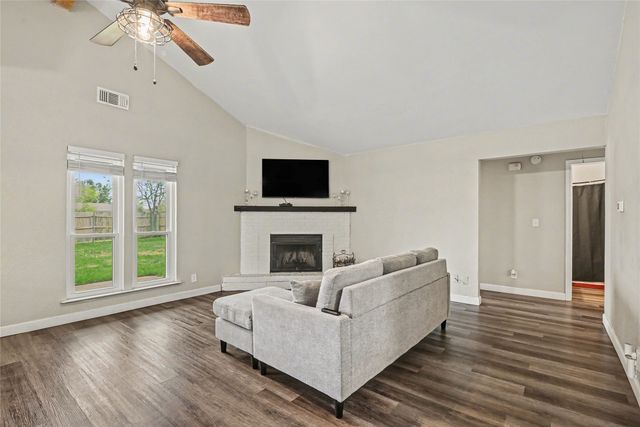 11310 Golden Triangle Circle, Fort Worth, TX 76244