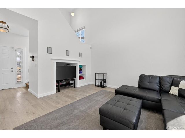 20100 E Prentice Ln, Centennial, CO 80015