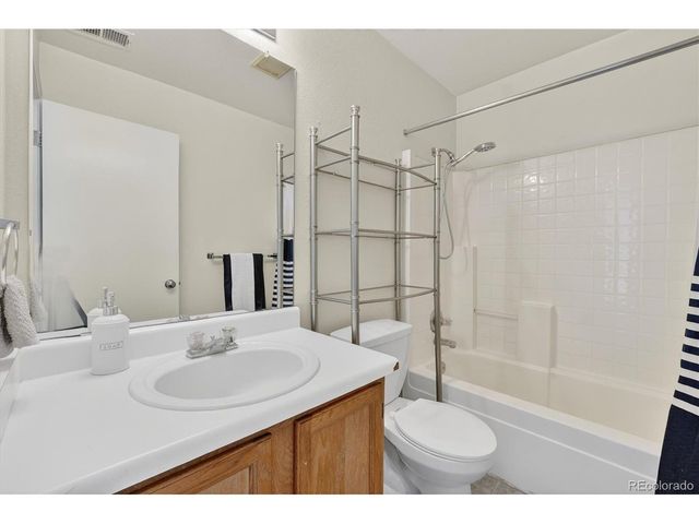 20100 E Prentice Ln, Centennial, CO 80015