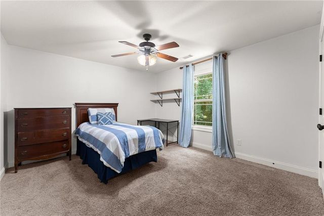 6049 Green Tree Lane, Gainesville, GA 30506