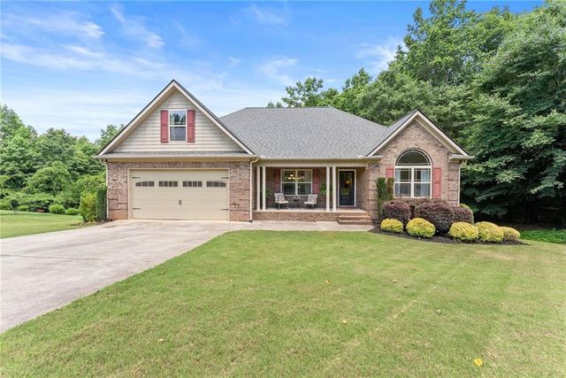 6049 Green Tree Lane, Gainesville, GA 30506