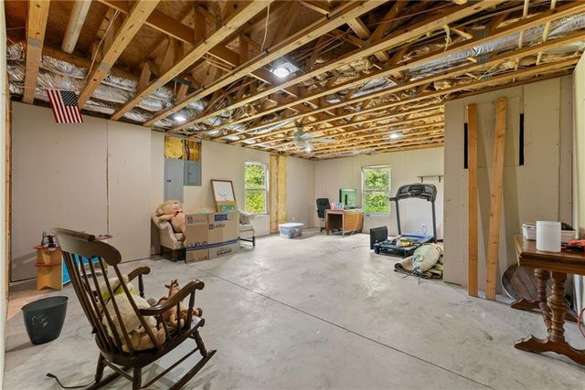 6049 Green Tree Lane, Gainesville, GA 30506