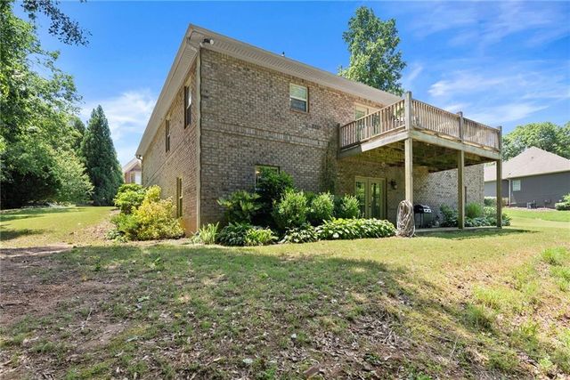 6049 Green Tree Lane, Gainesville, GA 30506