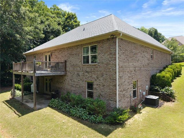 6049 Green Tree Lane, Gainesville, GA 30506