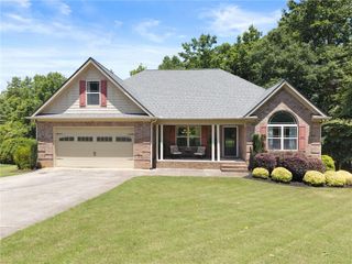 6049 Green Tree Lane, Gainesville, GA 30506