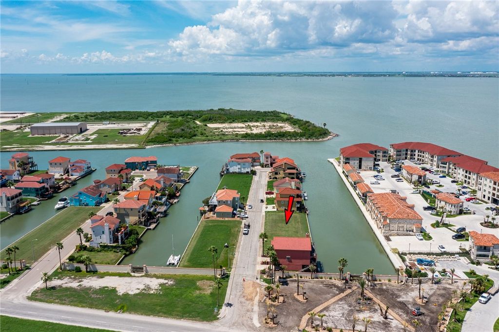 714 Kings Point Dr, Corpus Christi, TX 78402 — photo 4