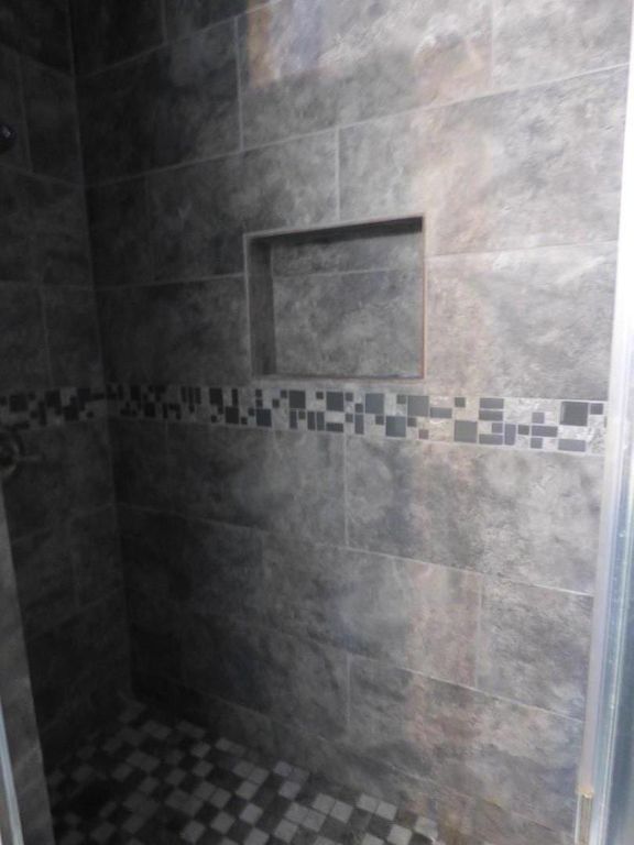 Image 12 of property listing at 5850 E Ramona Avenue, Fresno, CA 93727