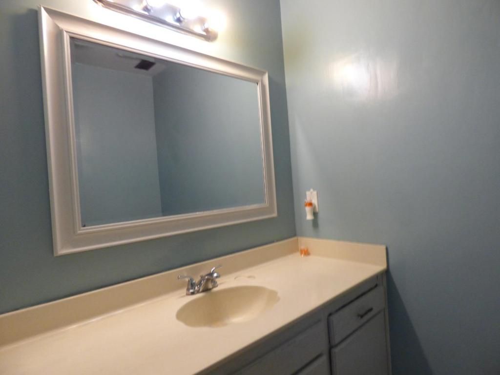 Image 13 of property listing at 5850 E Ramona Avenue, Fresno, CA 93727