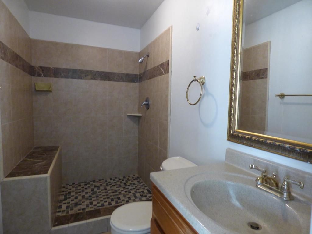 Image 14 of property listing at 5850 E Ramona Avenue, Fresno, CA 93727