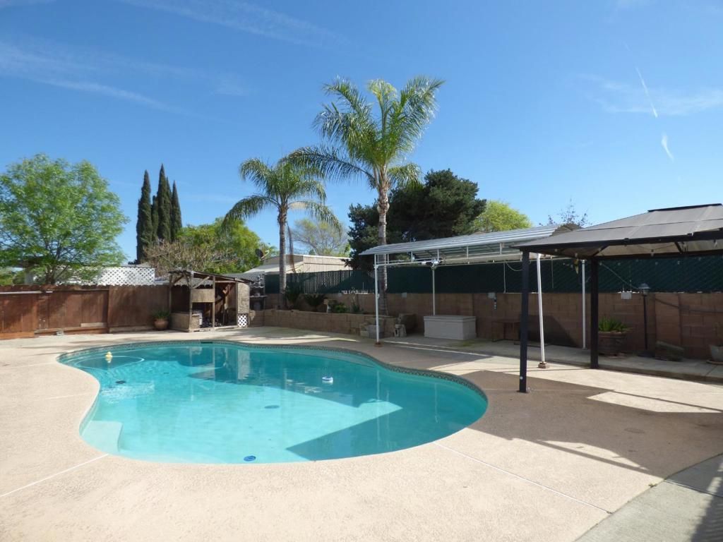 Image 17 of property listing at 5850 E Ramona Avenue, Fresno, CA 93727