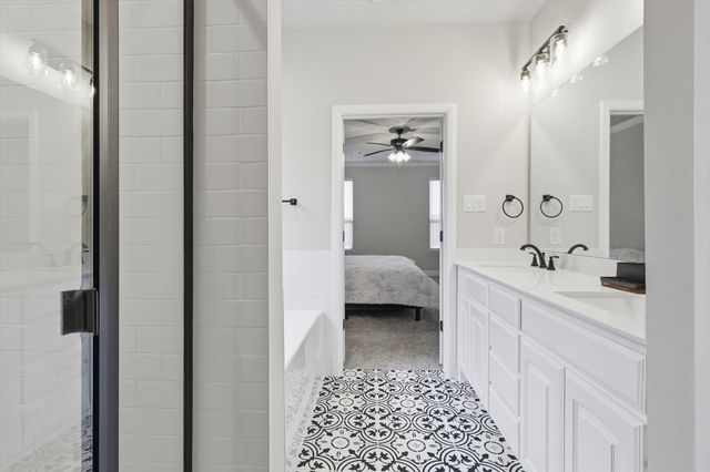 1057 Nighthawk Trail, Alvarado, TX 76009