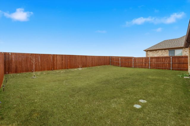 1057 Nighthawk Trail, Alvarado, TX 76009