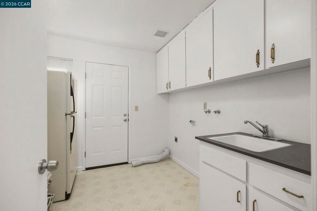 Image 17 of property listing at 1357 Sussex Way, Concord, CA 94521